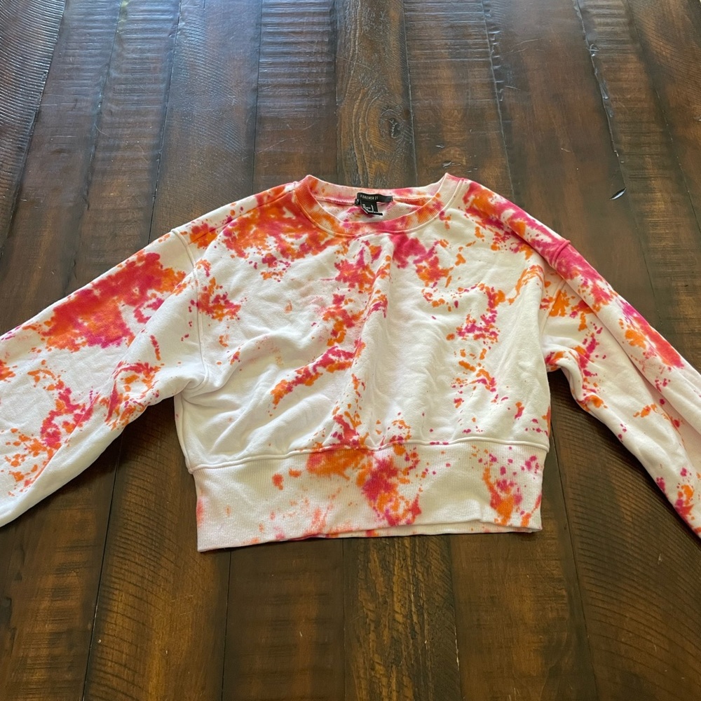 Tie Die Cropped Sweatshirt